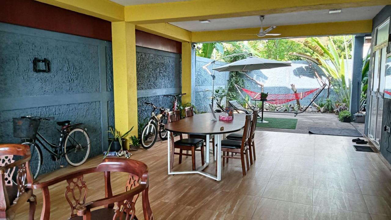 This Is It Airport Hotel And Restaurant Negombo Exterior photo