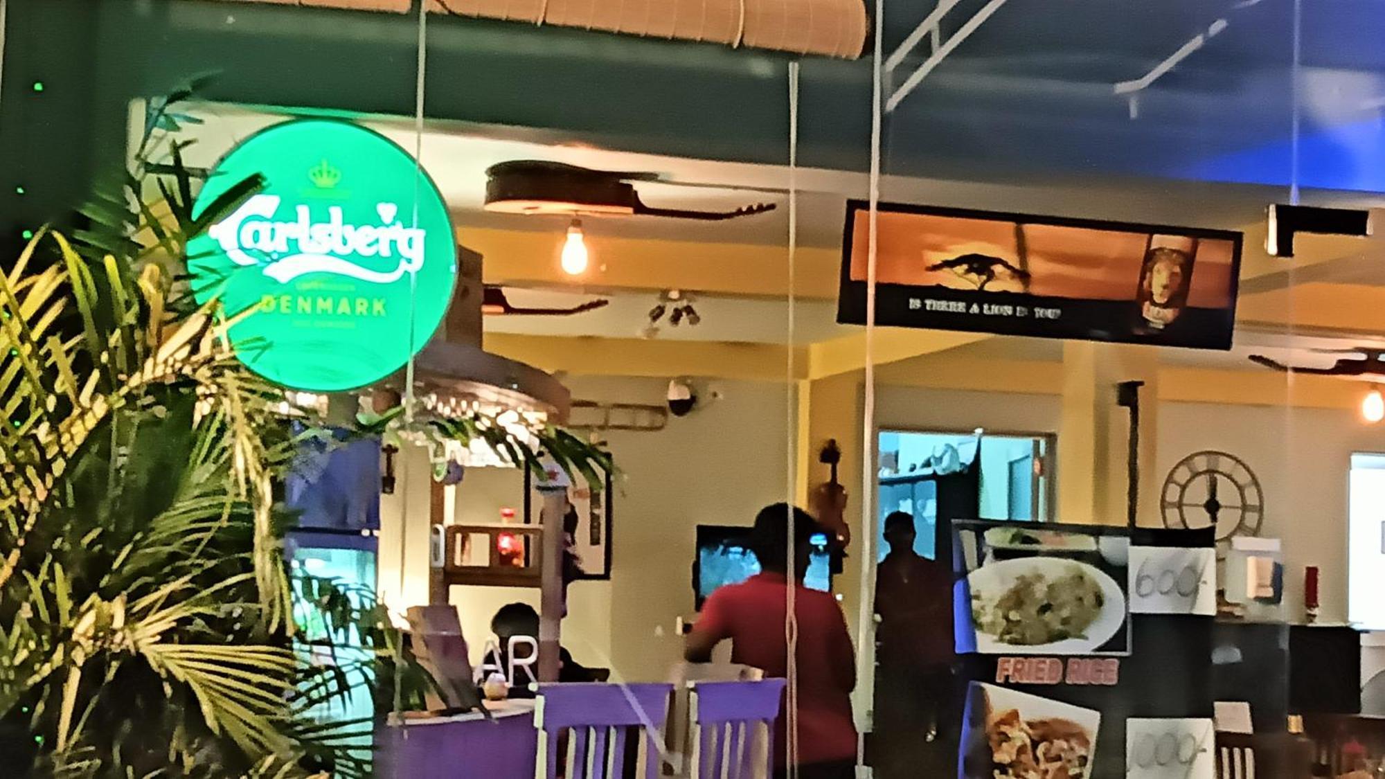 This Is It Airport Hotel And Restaurant Negombo Exterior photo